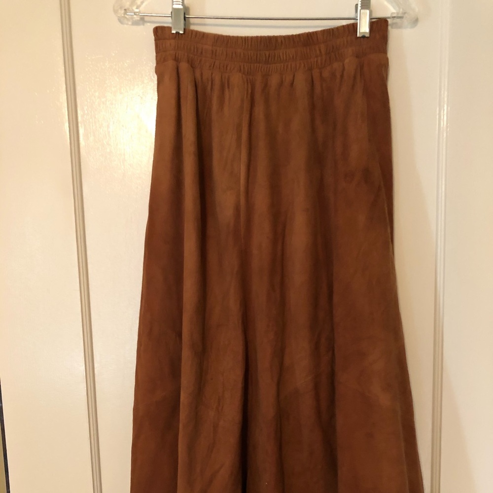 Midi suede skirt